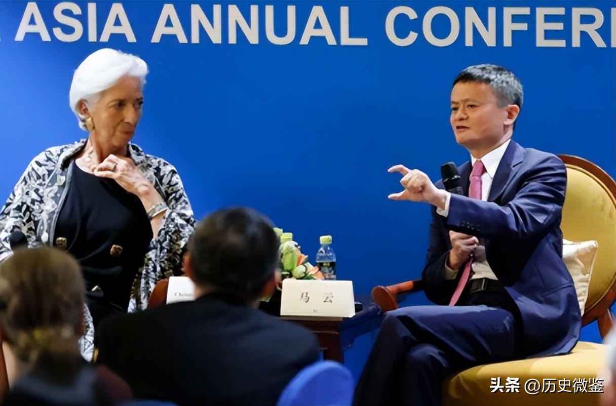 84年*小平邓**南下视察来到港商建的宾馆,满意地说:开放搞对头了