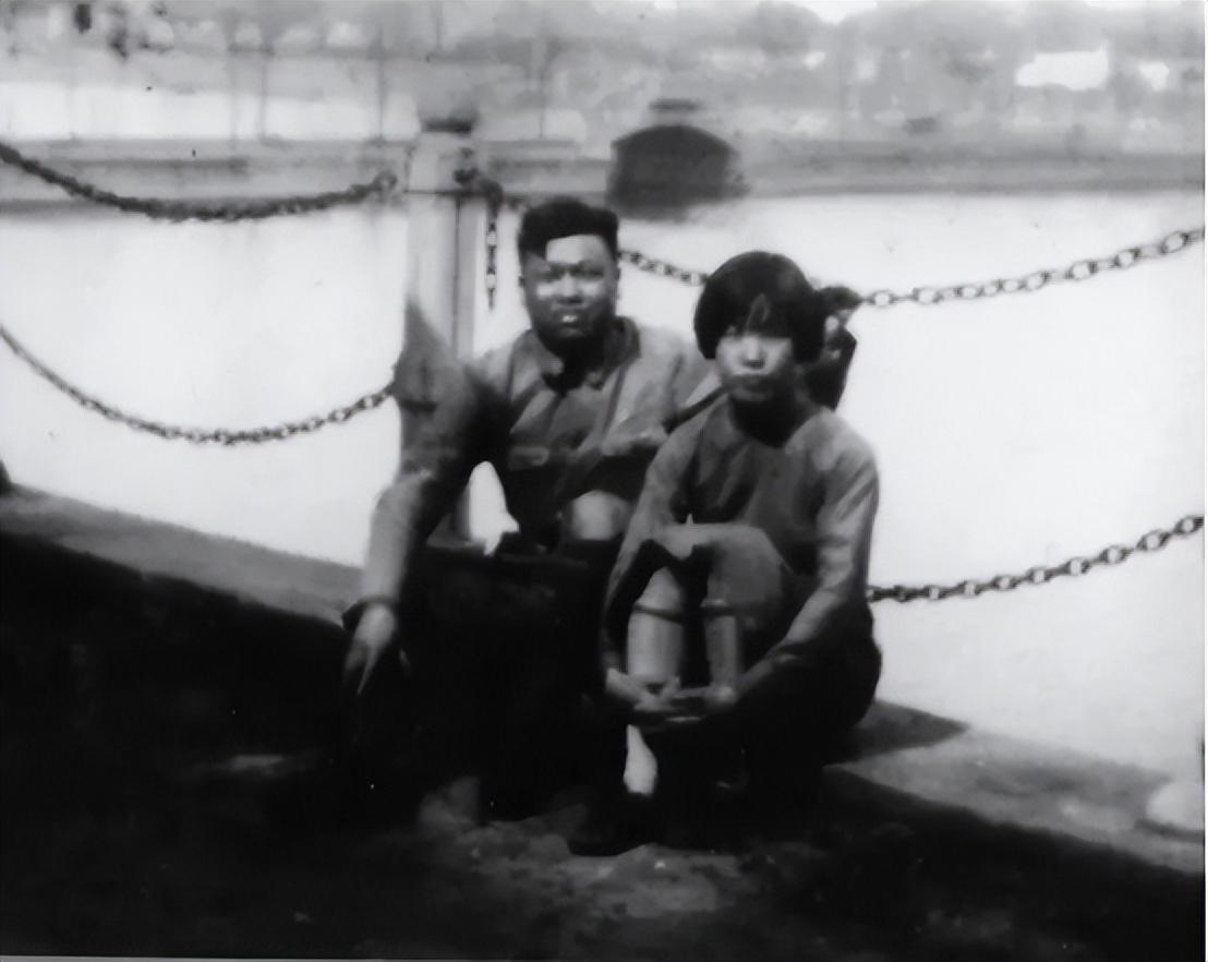 赖传珠去世时的排场有多大？1位总理2名元帅3个大将15名上将迎灵