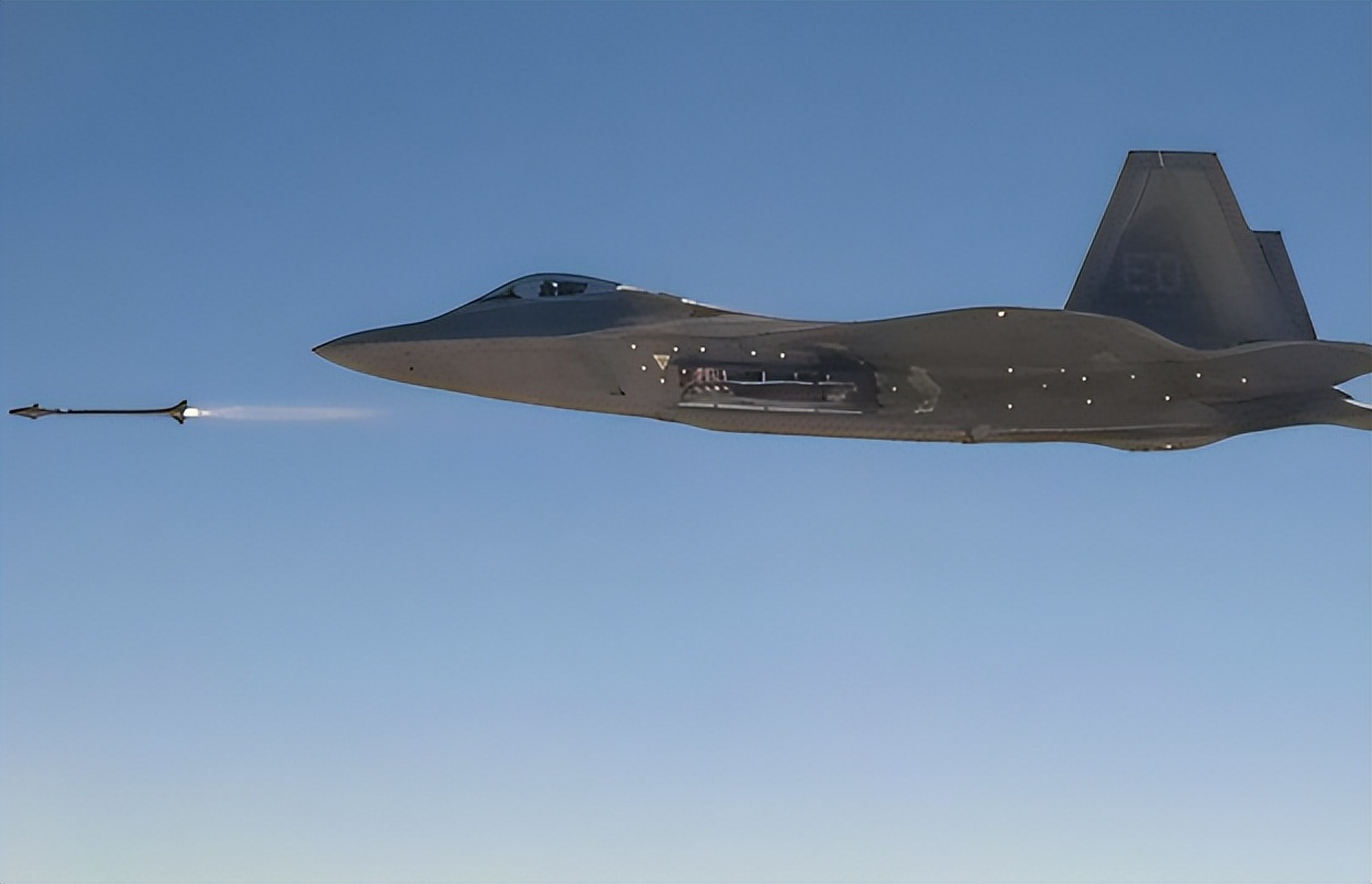 拉美上空再现无人飞艇，哥伦比亚发声力挺中国，委内瑞拉谴责美国