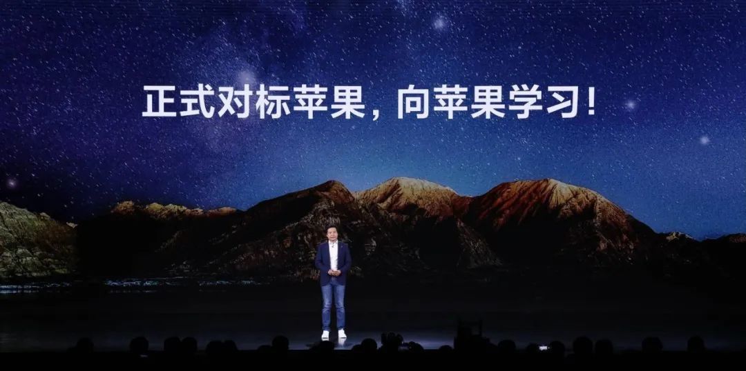 「方」与「圆」之间反复横跳的iPhone，把安卓手机给带偏了