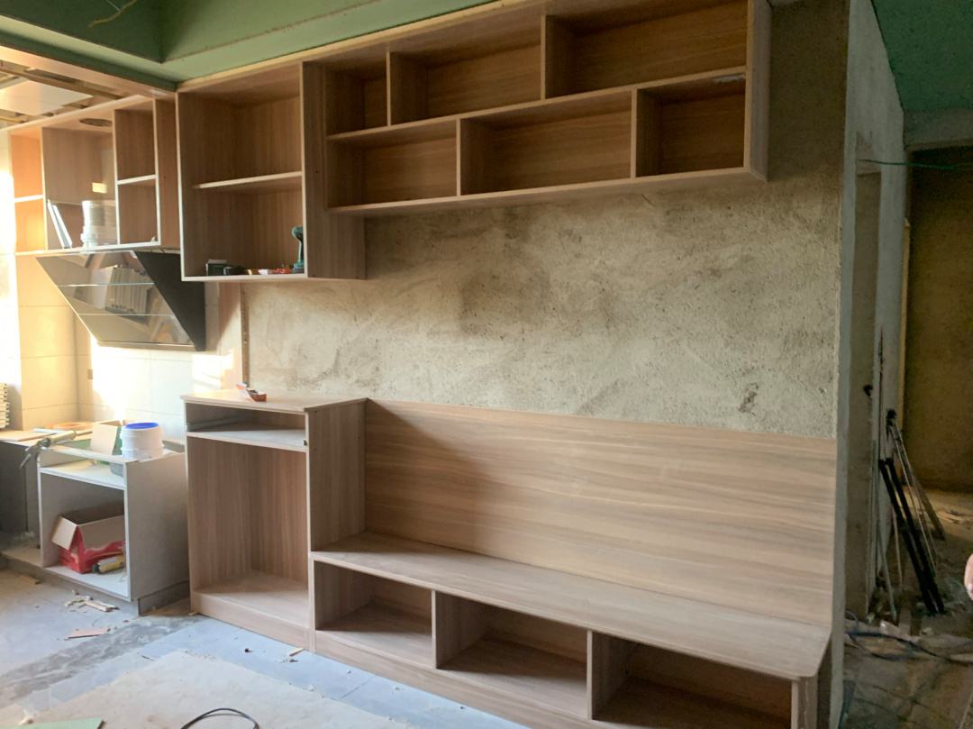 定制衣柜好还是请木工打柜子好,定制衣柜和木工打柜子哪个更划算