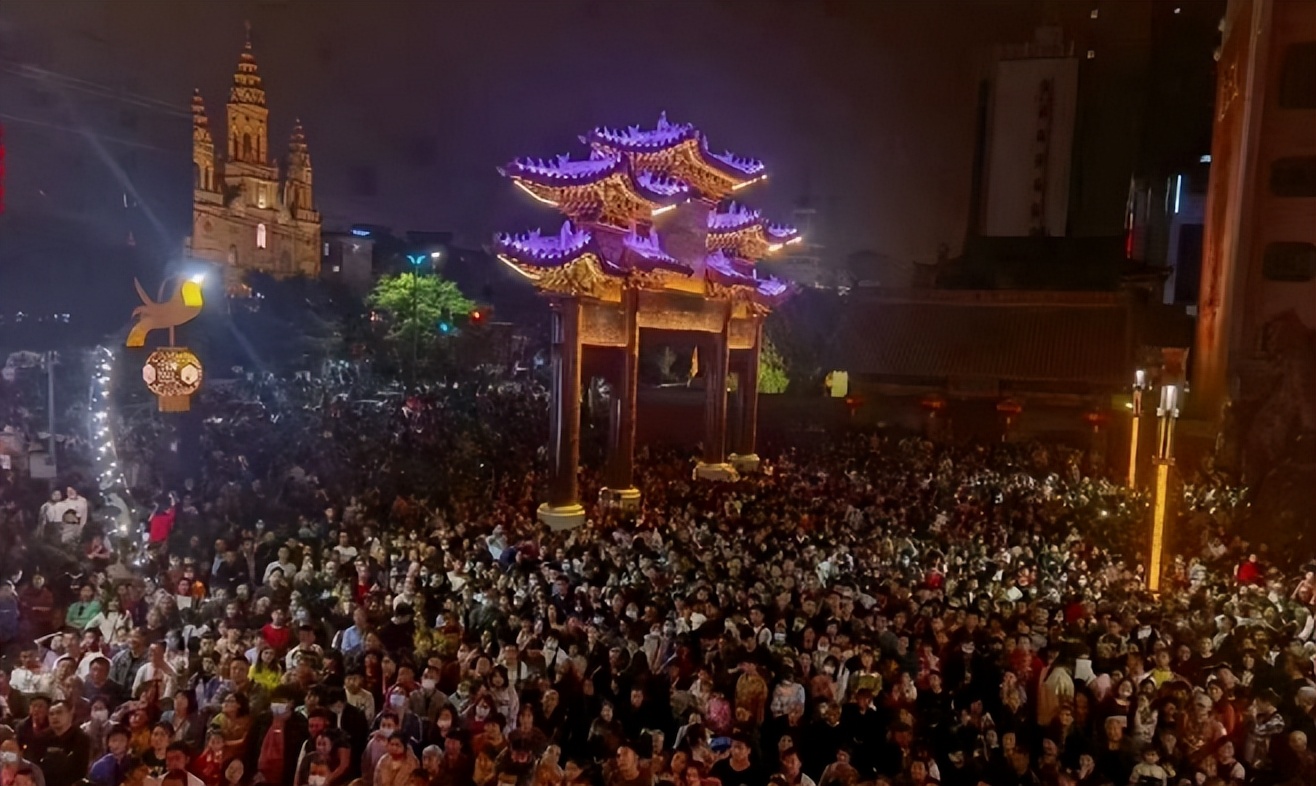 十一长假早已不像你想象中的图片,十一长假壮观景象