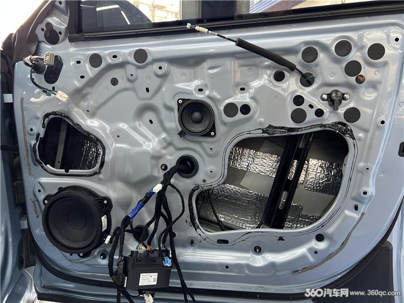 极氪001低音炮安装过程,极氪001普通音响如何调重低音