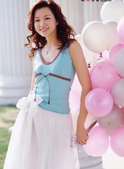 董卿15张精美的照片,董卿100张图片