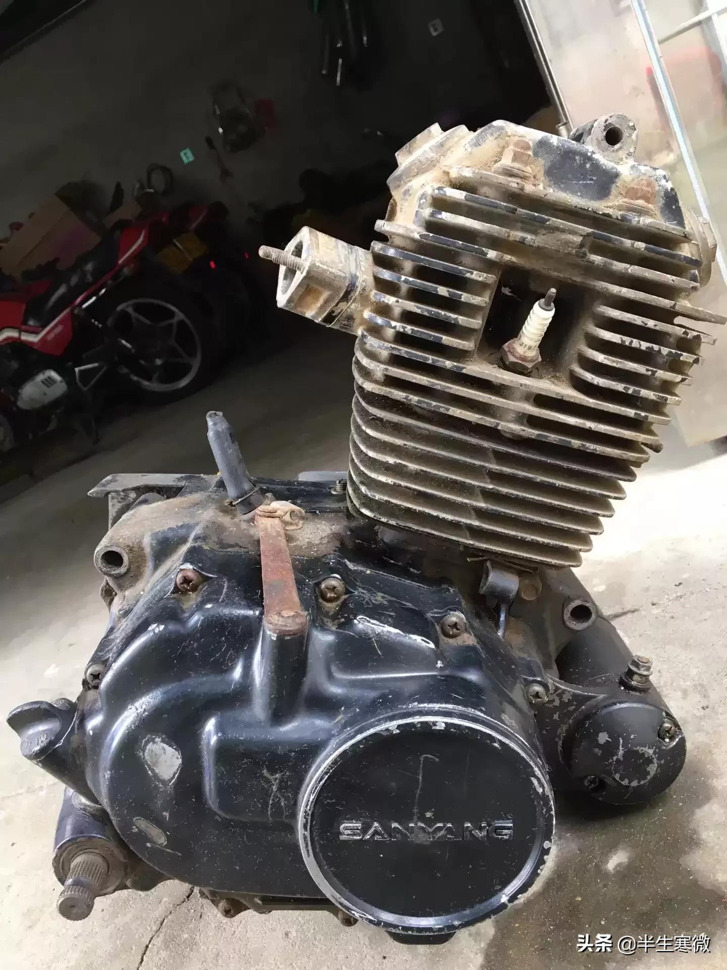 台湾野狼125摩托车是哪一年,台湾豪华野狼125什么价格