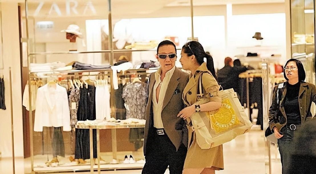 谢贤和coco相差几岁,coco跟谢贤怎么分了