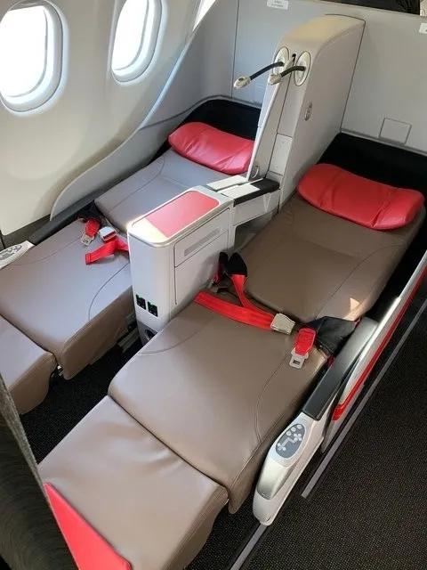 缁椈濂冲jenny绀句氦浜浉,缁椈濂冲jenny璧扮