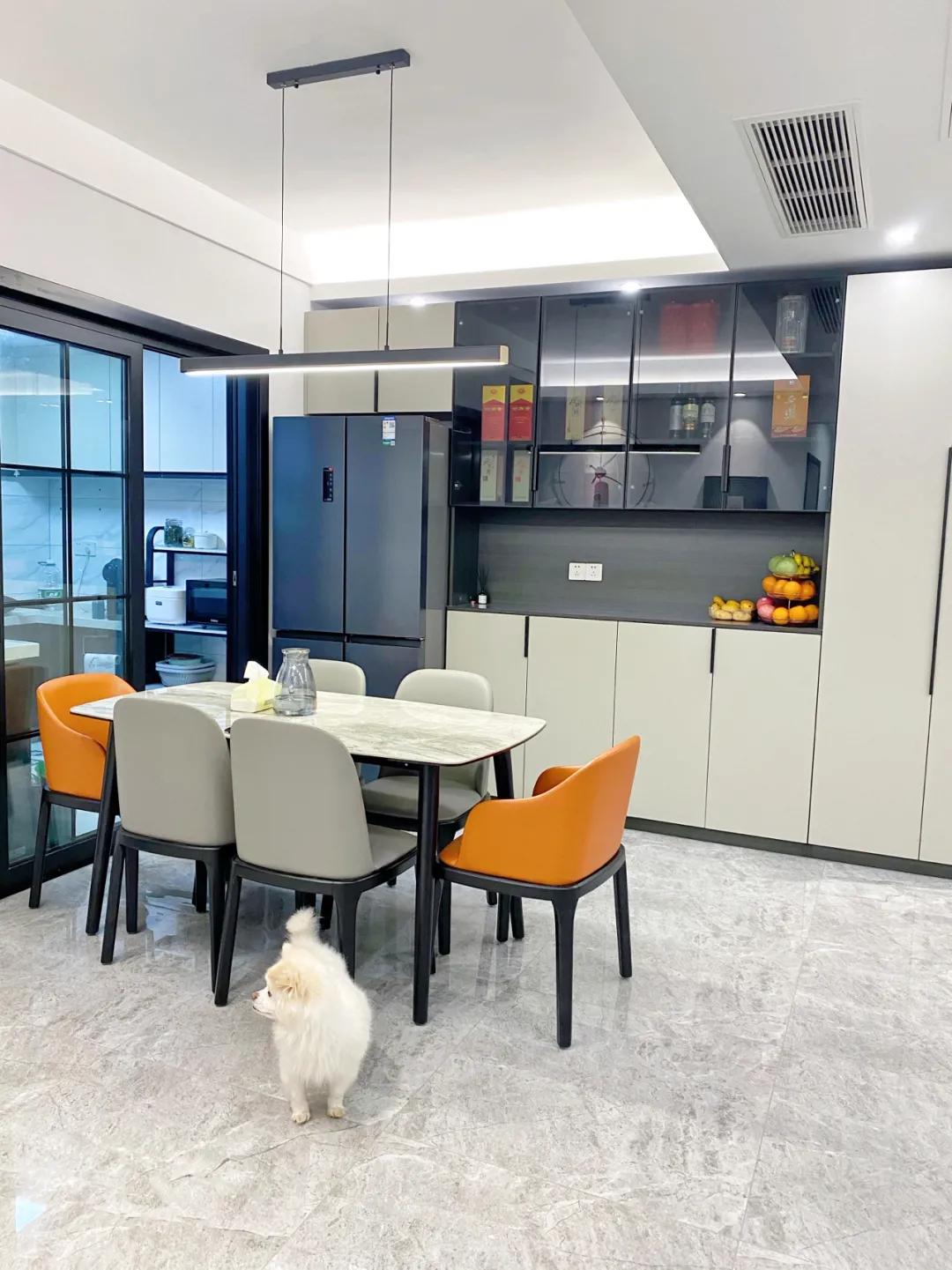 冰箱嵌入餐边柜深度多少才适合,冰箱嵌入餐边柜靠里还是靠外