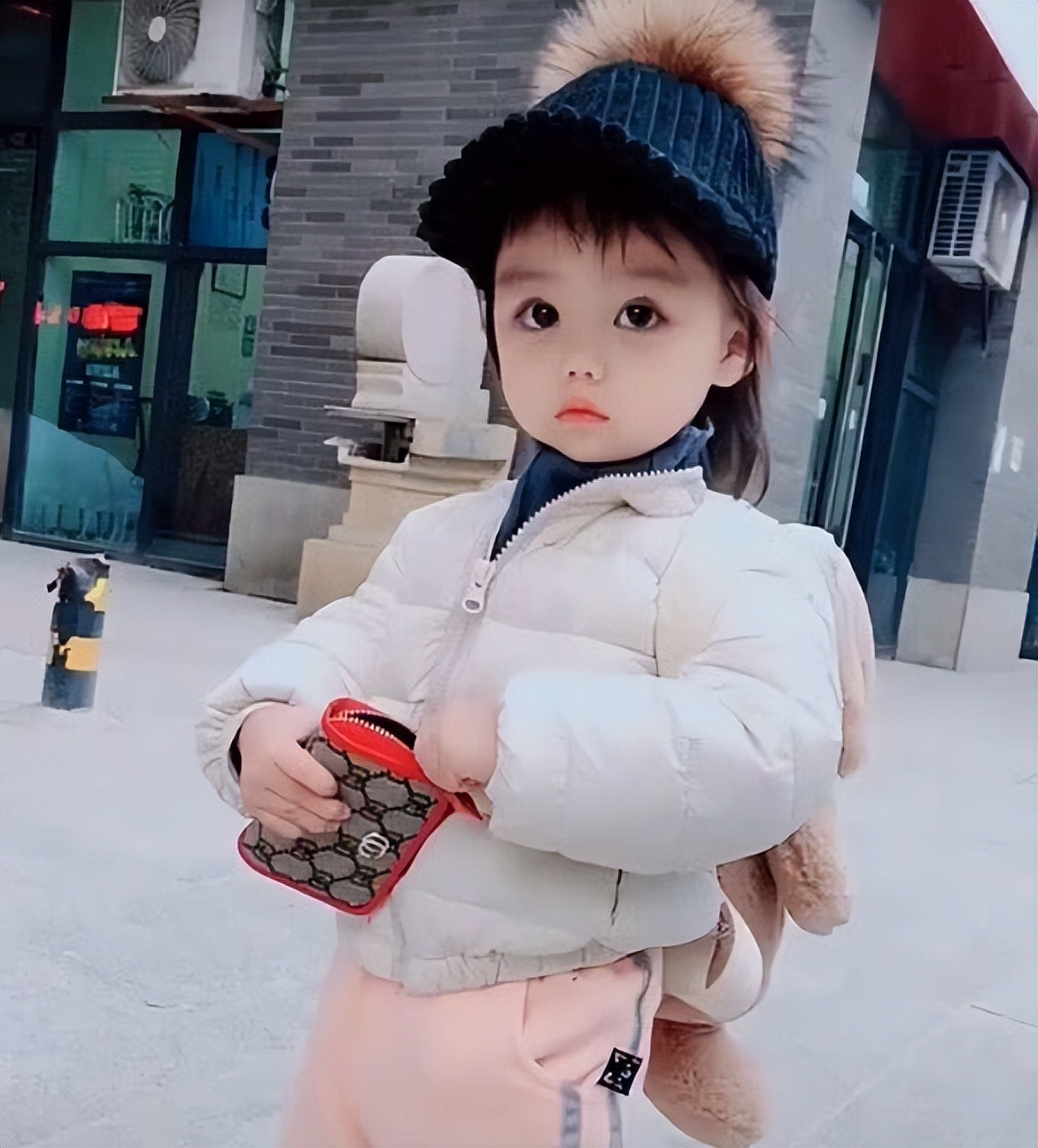 夫妻中有一人是O型血，对方若是这几种“血型”，宝宝或很幸运