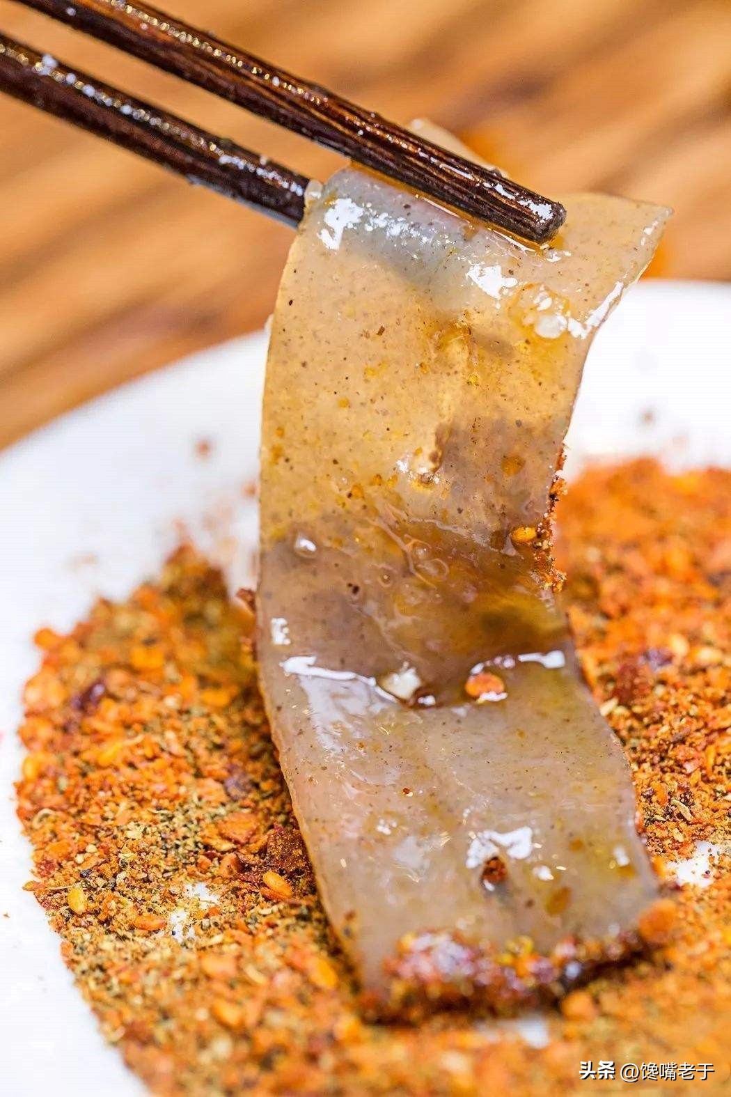 魔芋丝到底是什么东西,黑魔芋块和魔芋丝有什么区别