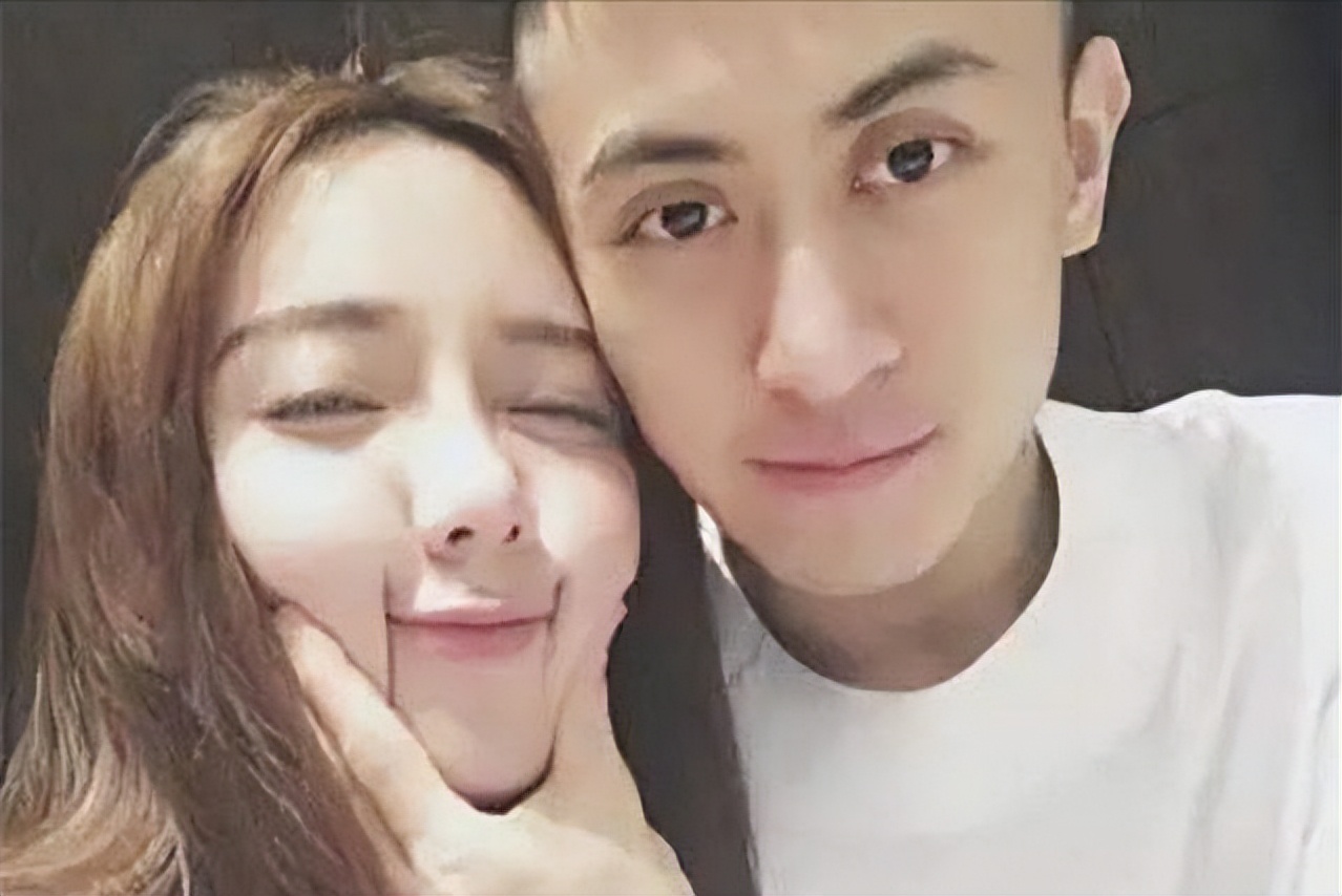 秦奋跟韦雪怎么认识的,富二代秦奋和韦雪的关系