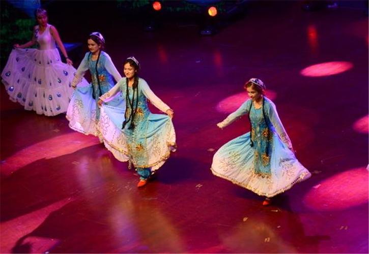 汉唐古典舞史,秦汉时期的古典舞