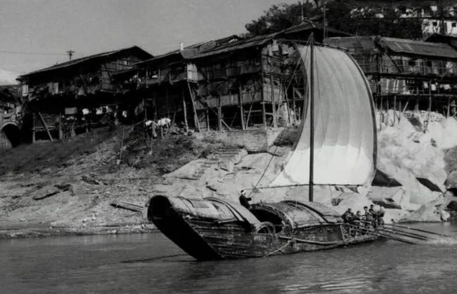 特务哄骗好友潜伏大陆，自鸣得意，没料一年后被台湾当局处决