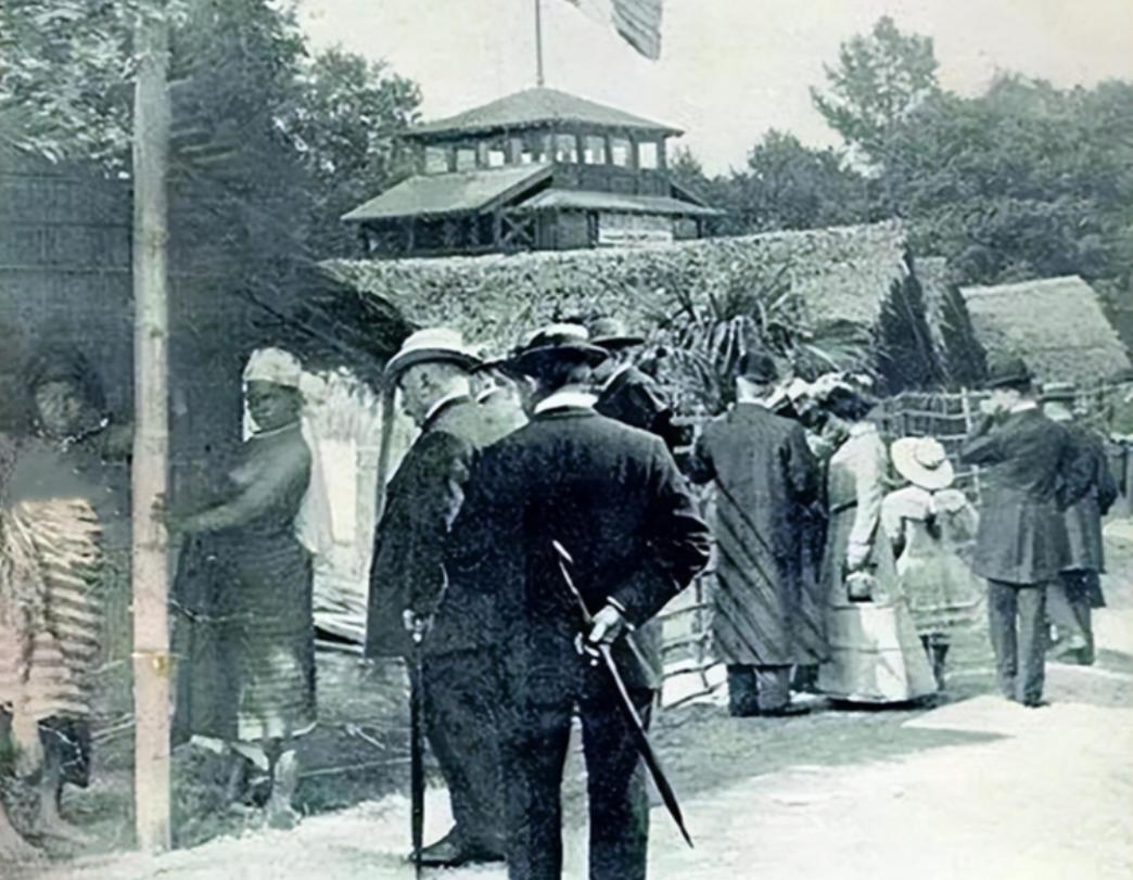 非洲女孩巴特曼：拥有奇特身材，曾供欧洲人观赏，死后被制成标本