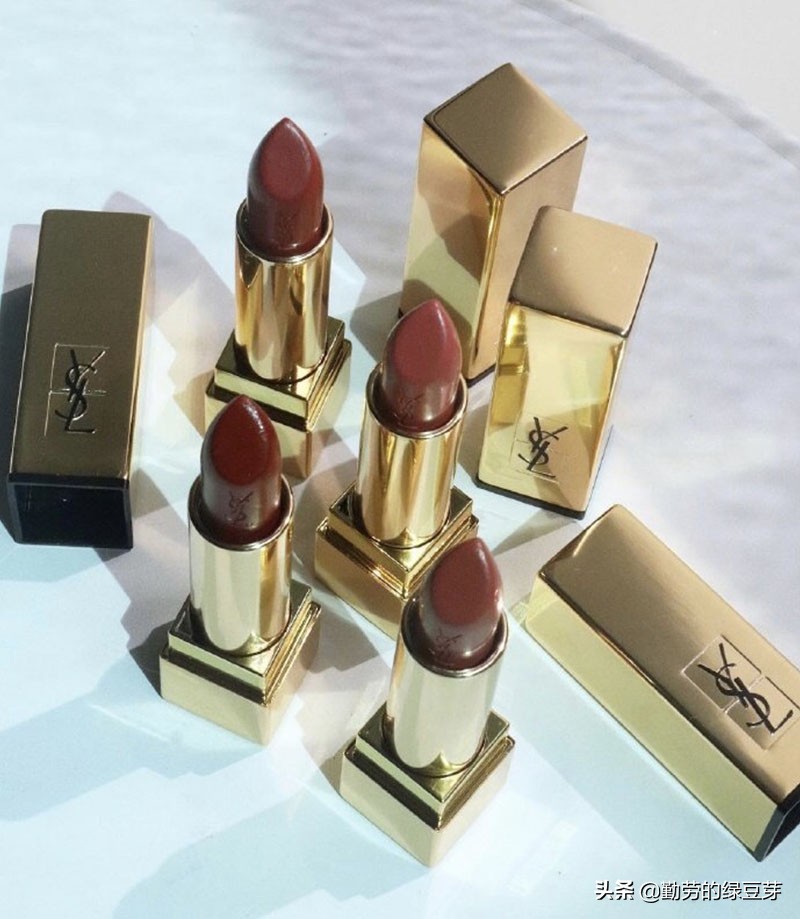 春季彩妆大作战，口红测评与分享，上唇后不拔干还显白