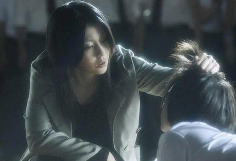 和黑暗荣耀差不多的复仇剧有哪些,与黑暗荣耀媲美的复仇剧