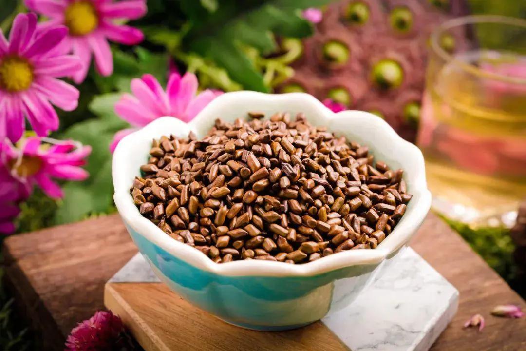 春季适合喝什么茶去火,春季适合喝什么茶男人