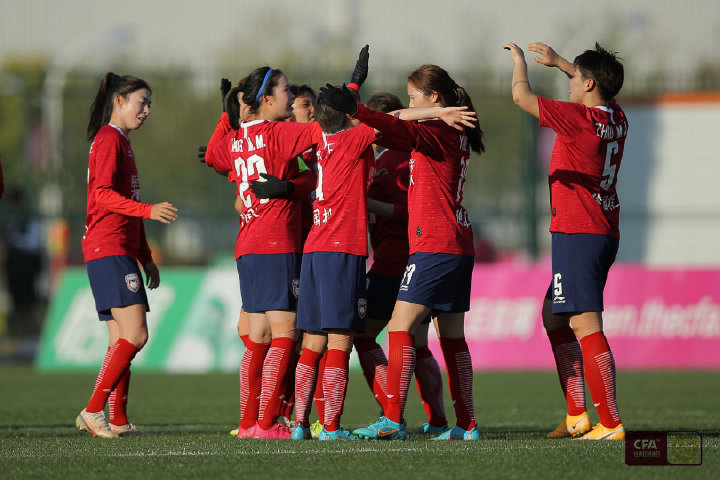 女足锦标赛火力全开！女超冠军武汉女足被掀翻130名00后登上赛场