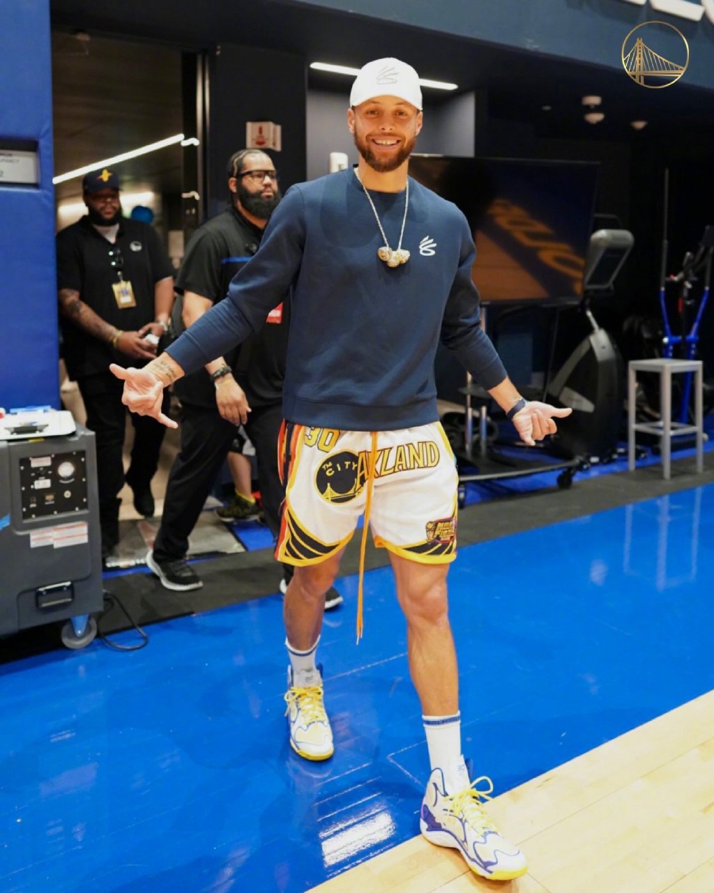 维金斯和汤普森最强nba,全明星直播维金斯