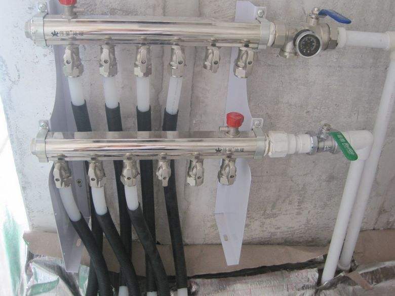 冬天屋里有暖气太干燥怎么办,冬天有地暖房间干燥