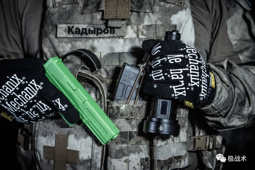 奈特科尔p35i手电筒夜间实测,奈特科尔p35i有升级版没