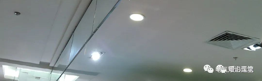 挡烟垂壁的几种操作方法,关于挡烟垂壁的说法