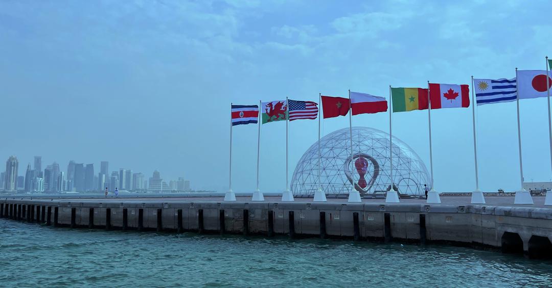 世界杯比工作更重要：80后女生辞职去看世界杯，22岁男生考研失败后去沙特打工，只为离梅西近点