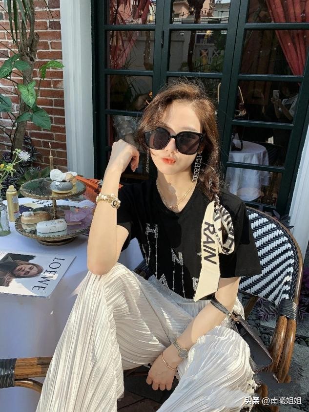 中年女士穿无痕裤好看吗,高腰微喇无痕裤