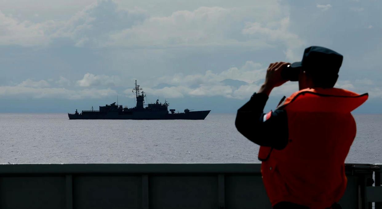 疑似台军济阳级主炮瞄准我舰，有胆开第一炮？76快炮迅速教它做人