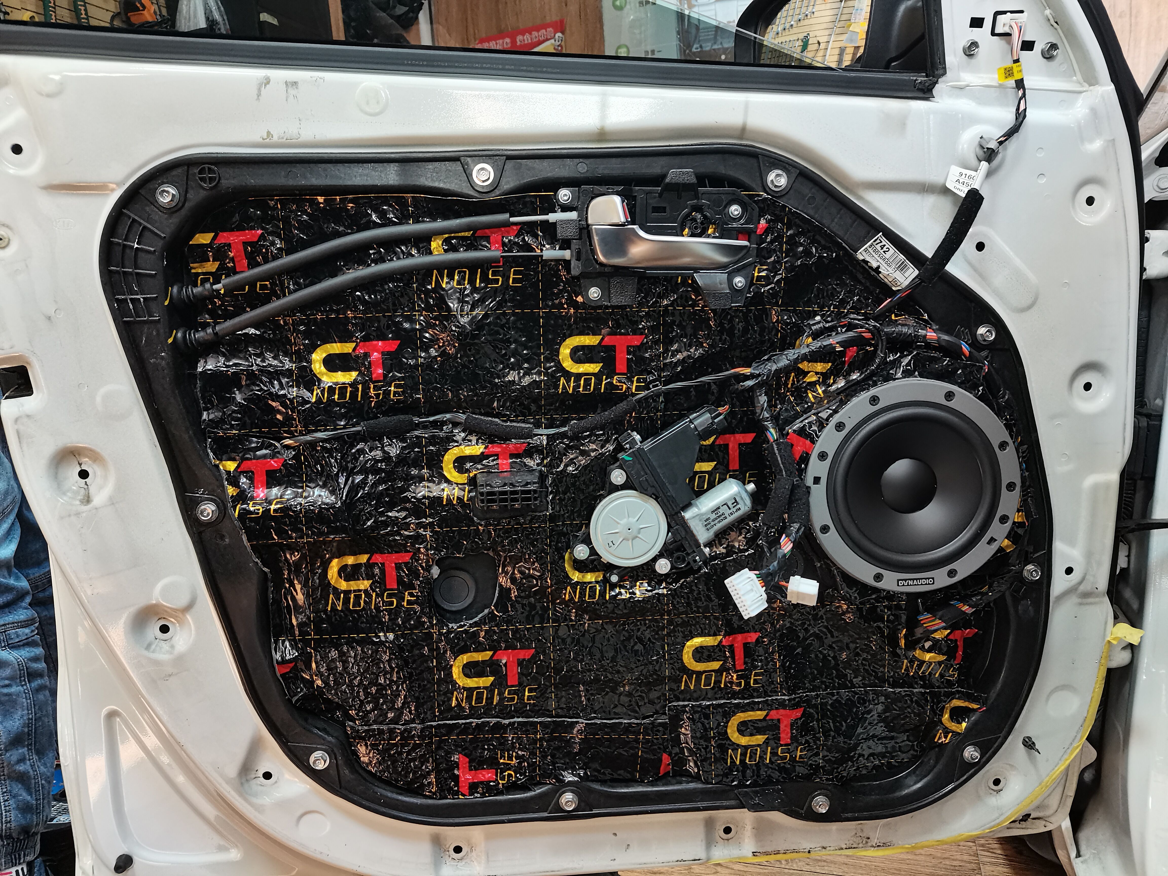 起亚佳乐怎么升级改装,起亚佳乐音响设置