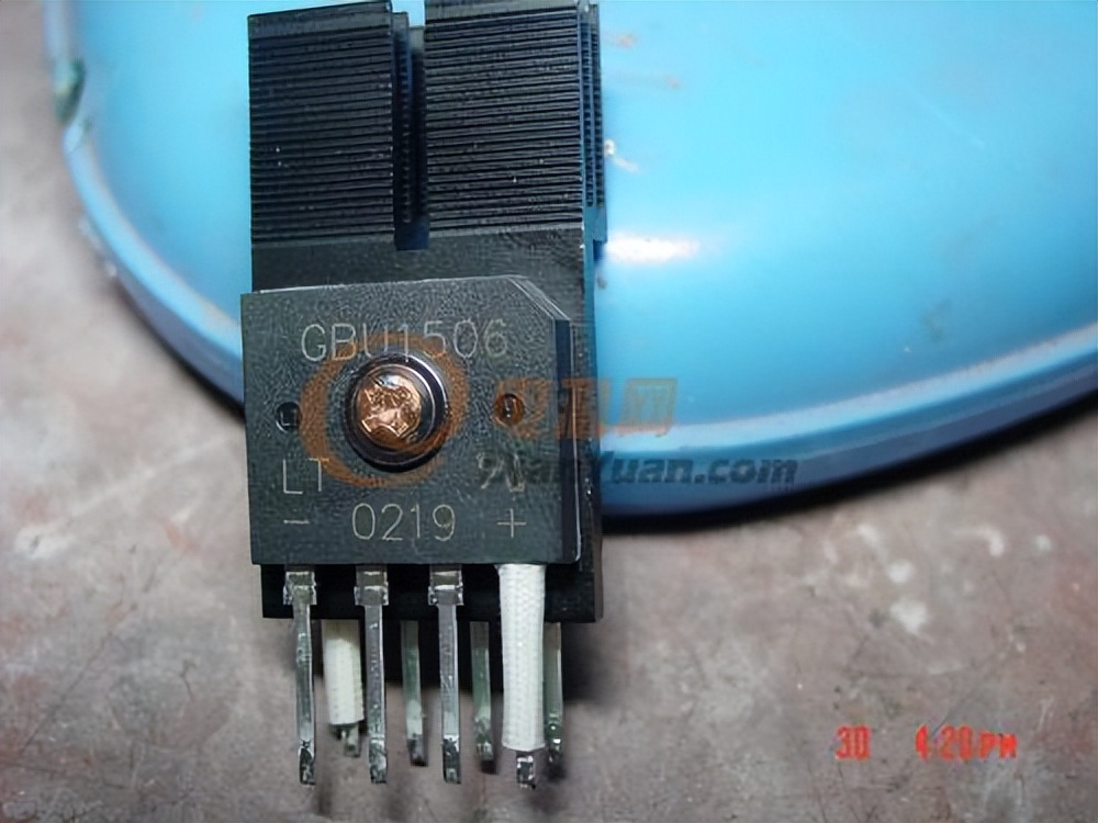 拆解1000w电脑电源,金牌直出电源拆解