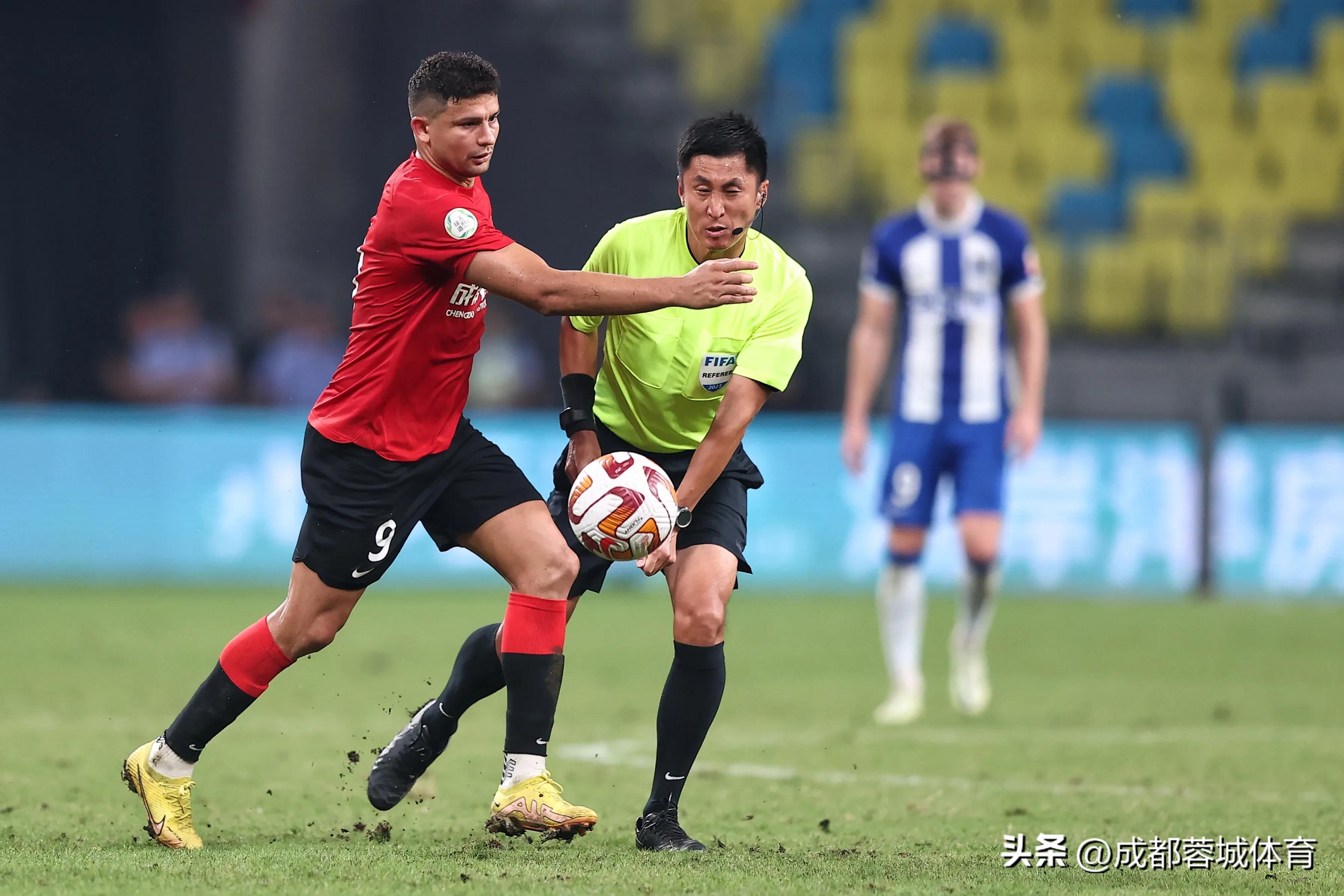 26轮不败成都蓉城与天津津门虎握手言和