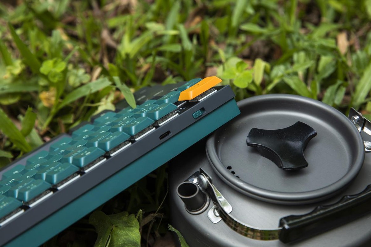 办公界的“Office”来了?绿联ku102矮茶轴机械键盘上手体验