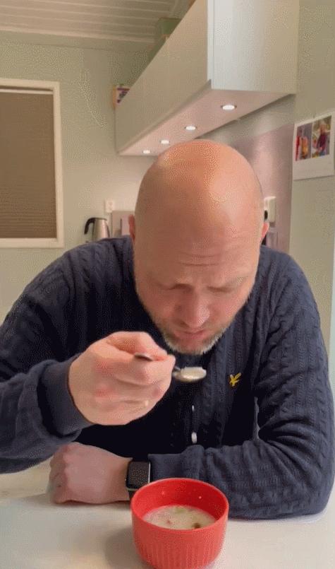 外国小伙在中国爆火，获赞超2.7亿！大秀“中式养生”看呆网友