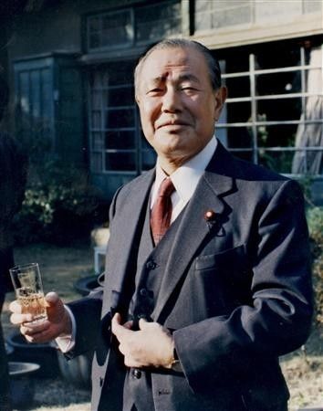 日本记者有意刁难：*鱼岛钓**归属哪国，*小平邓**的巧妙对答，让人钦佩