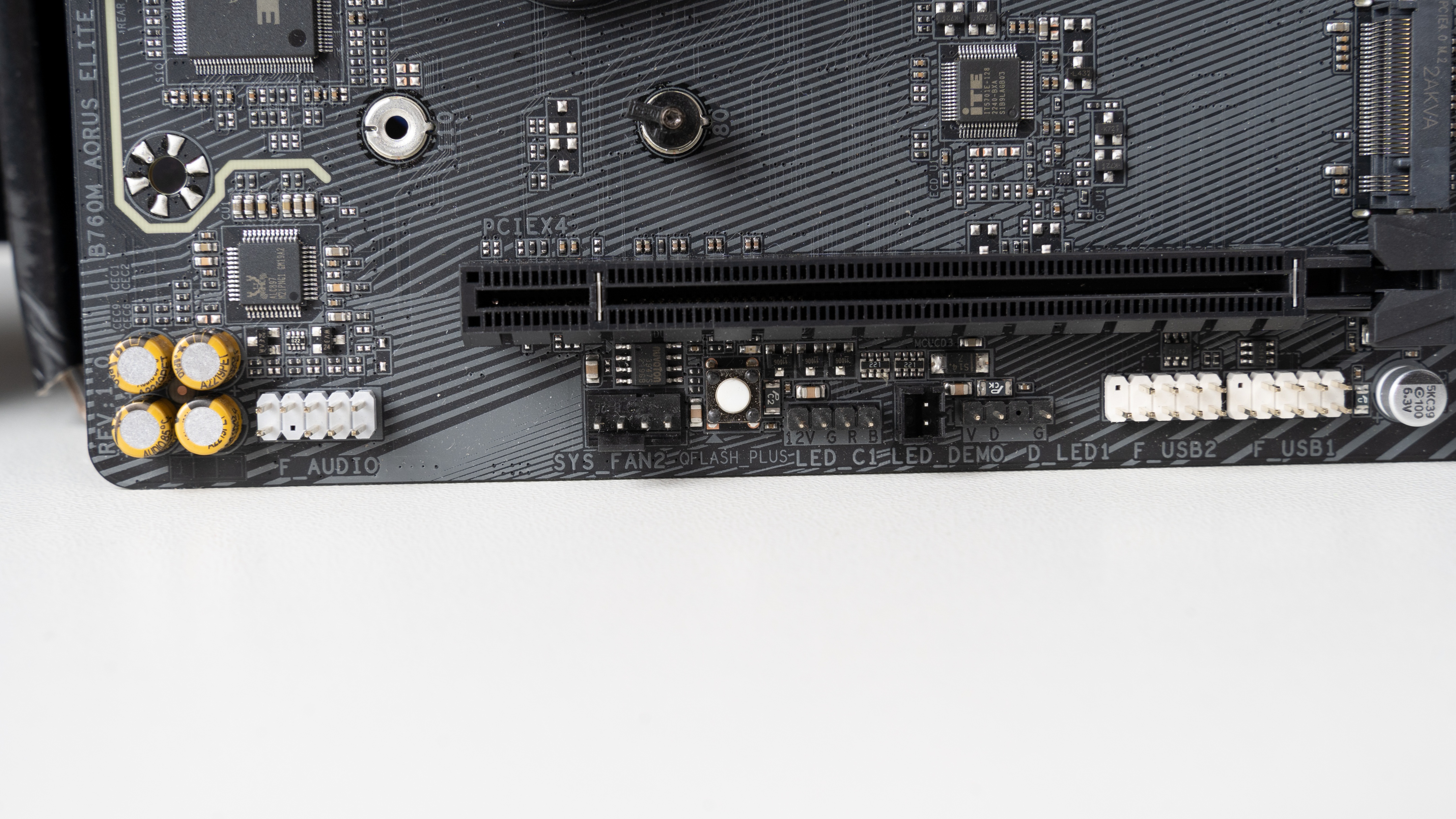 技嘉b760md2h超频教程,技嘉b760m小雕设置