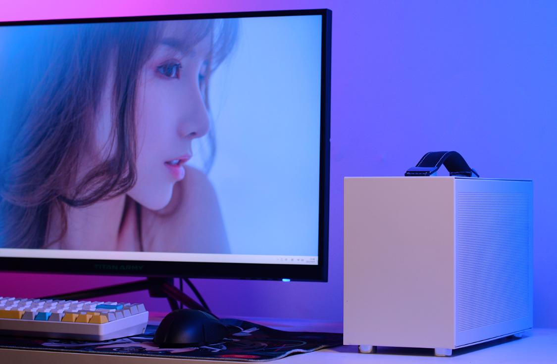 5000元itx主机加便携显示器,能吊打万元笔记本的itx主机