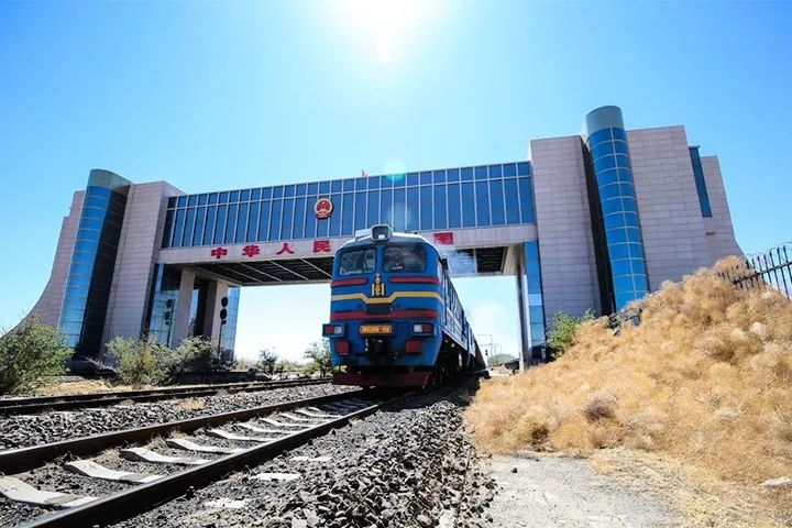 波司登羽绒清仓处理,品牌羽绒断码波司登清仓促销活动