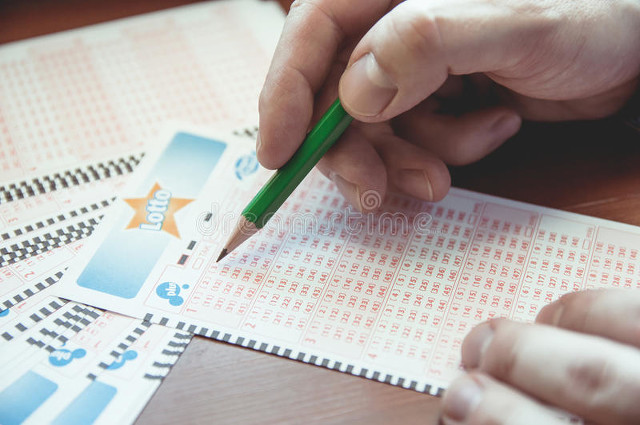 明明知道彩票假为什么还是有人买,为什么买彩票明知道亏本还有人买