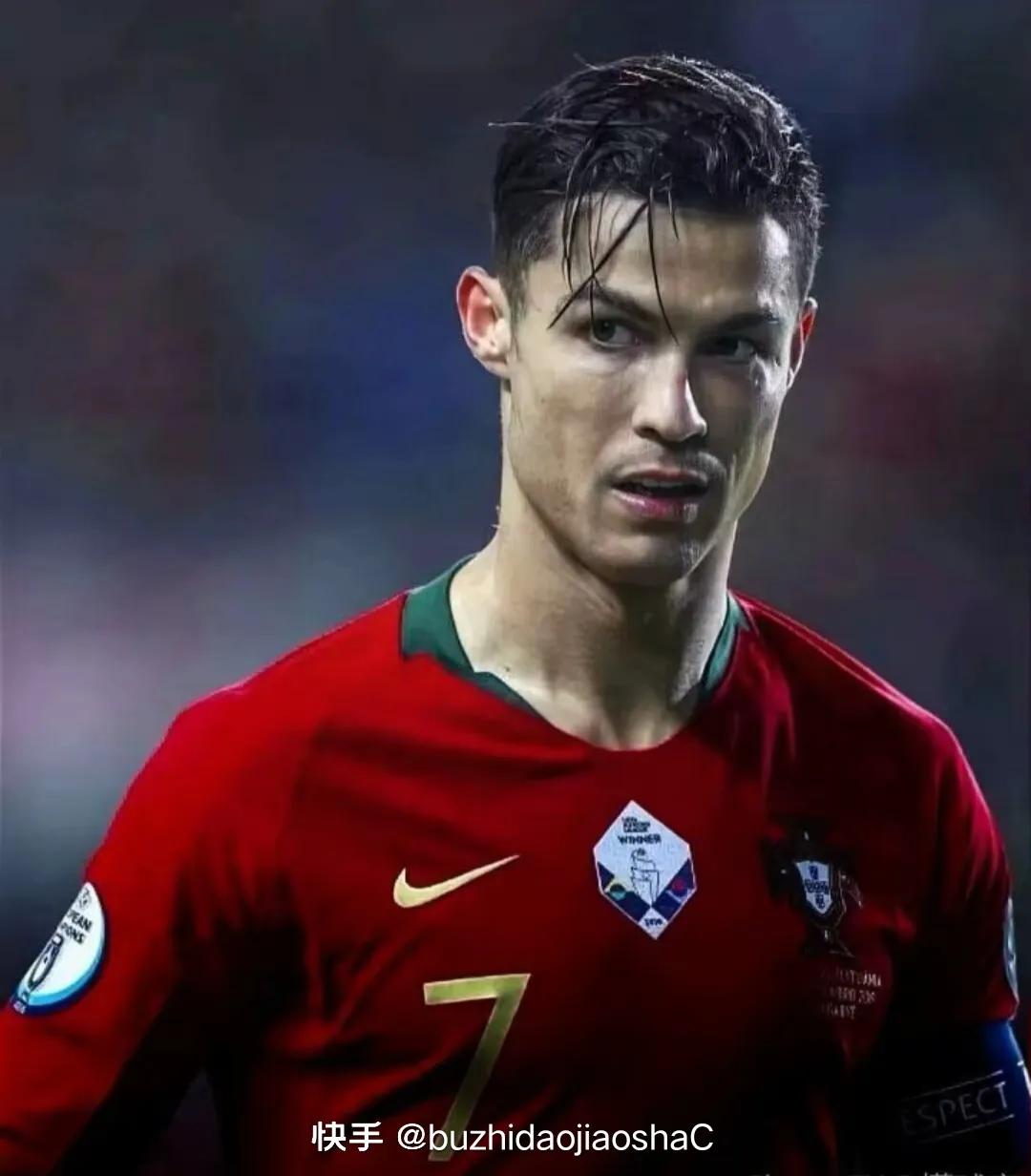 这个夏天c罗到底会转会去哪里,足球巨星c罗转会到曼联了吗