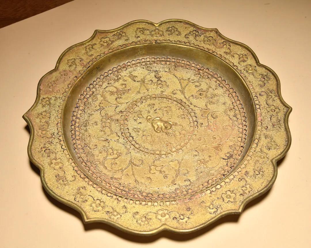 回流镀银盘,鎏金五足铜盘