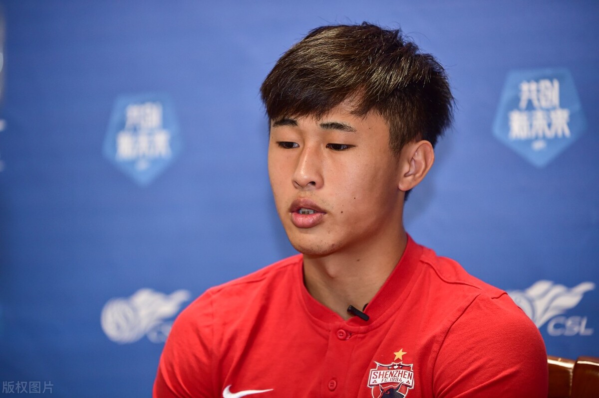 国足将迎来一个好的消息,好消息国足前场将迎来新归化国脚