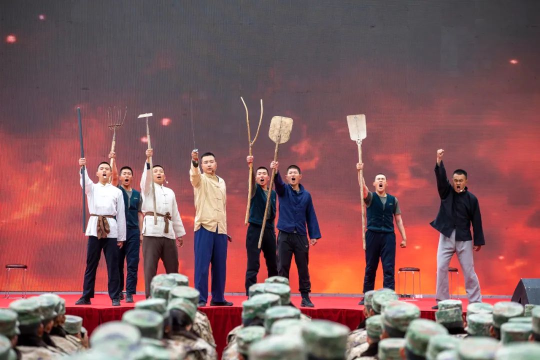 热血、感动、誓言……新兵的告别晚会激情澎湃、看点满满