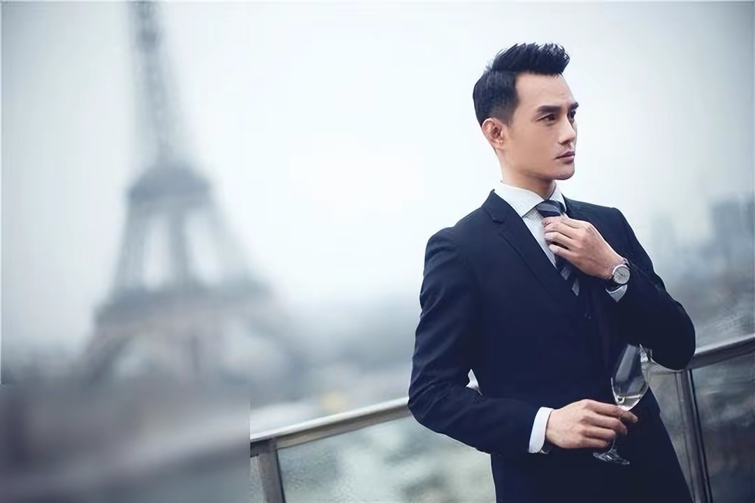 王凯首谈身体患病的父亲,王凯父亲肺癌