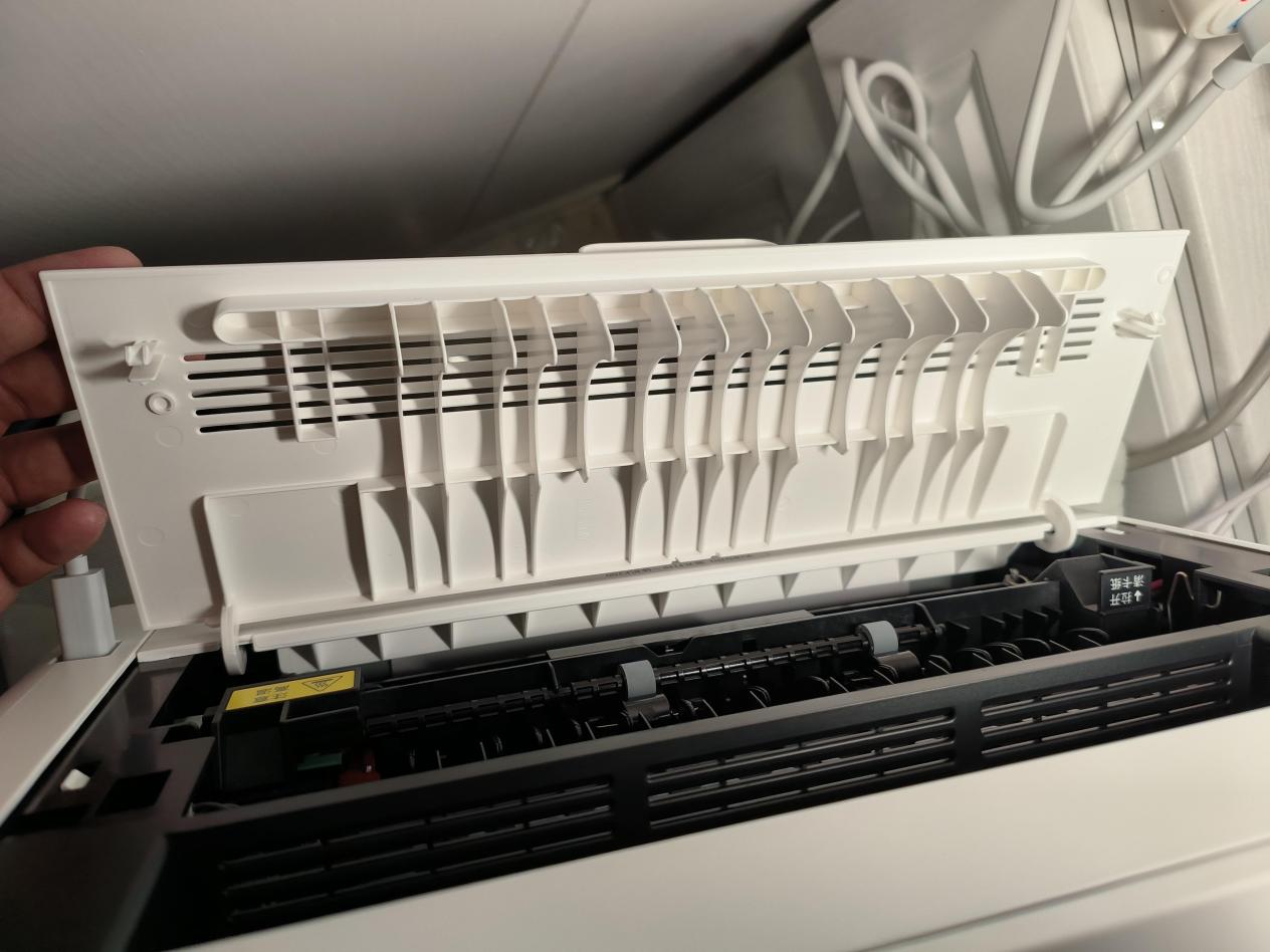 摘了有色眼镜吧，家用打印机推荐，耗材便宜还好维护的不香吗