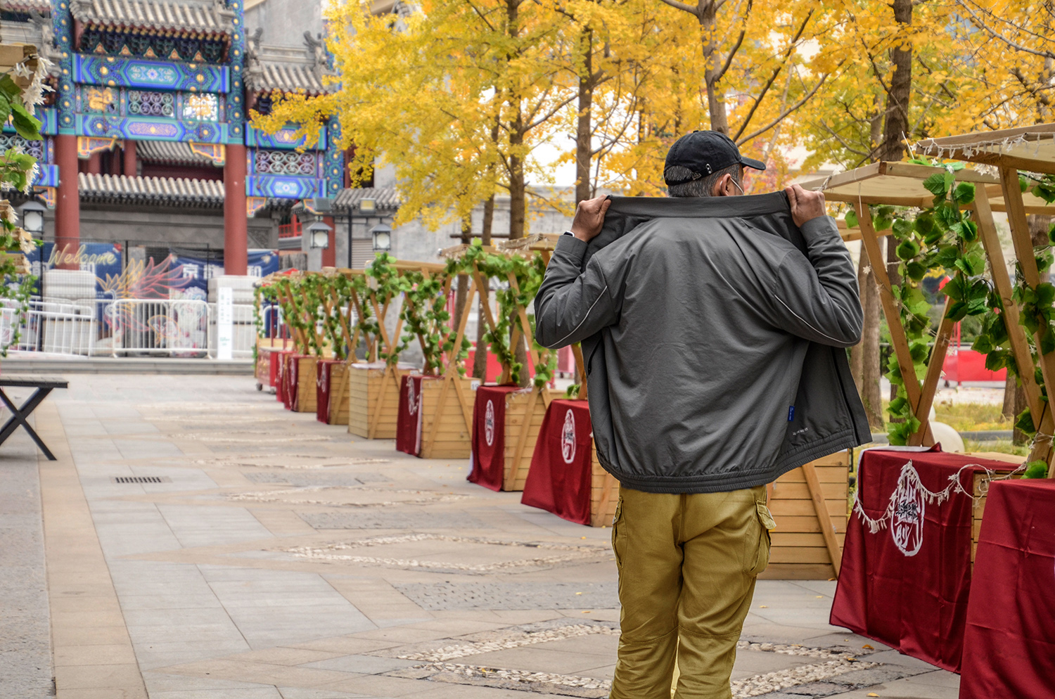 冷风、湿热、油污、真菌统统被吸走：单导黑洞夹克