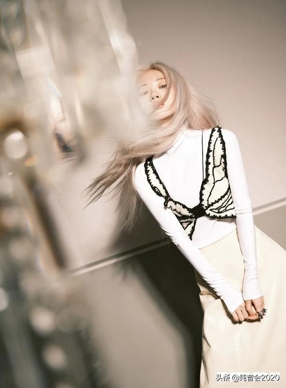 单依纯未出道之前的视频,单依纯19岁生日发新歌