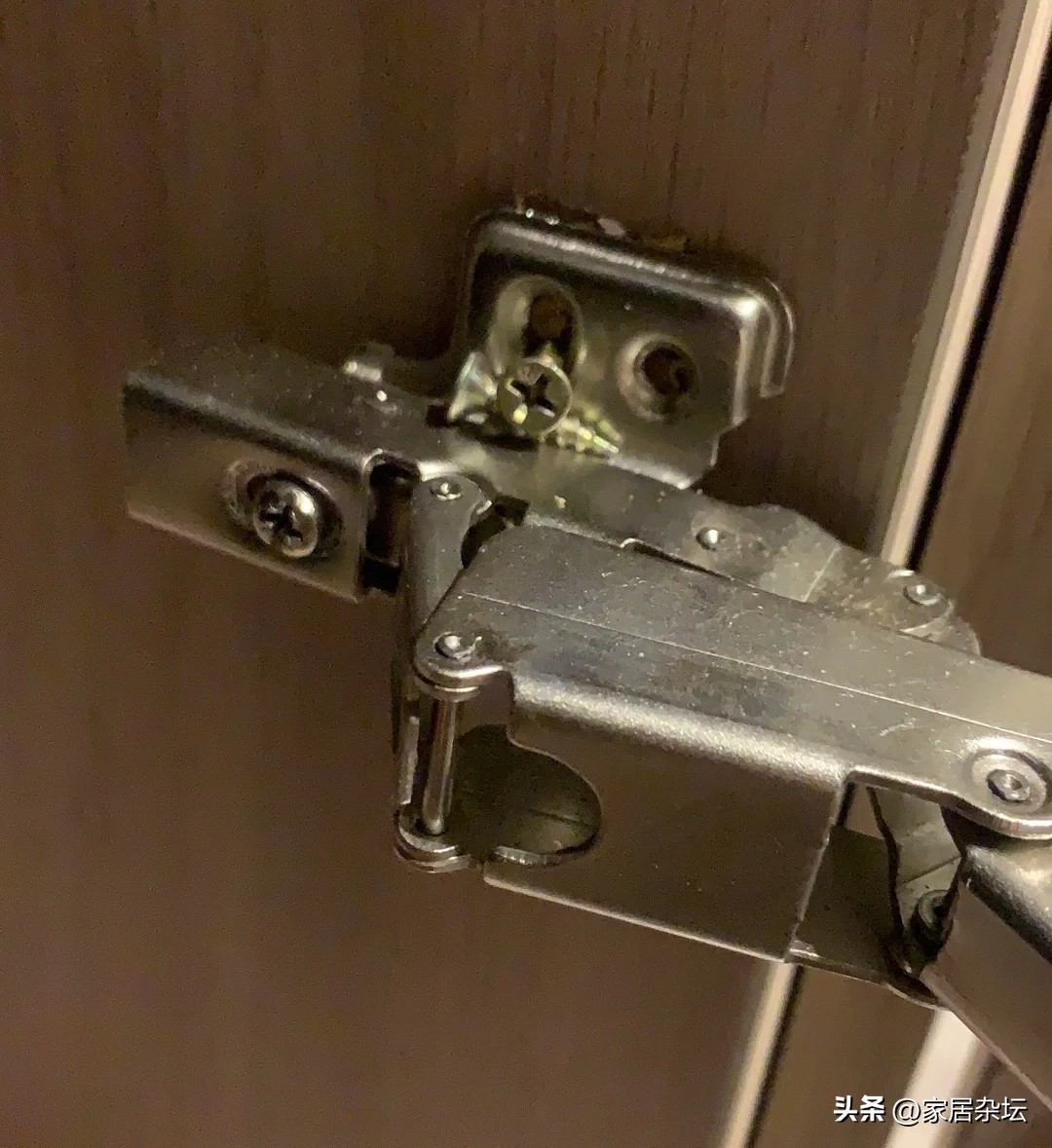 衣柜五金，建议多花点钱买贵一些的！不是矫情，是这些问题太闹心