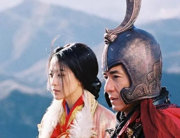 成龙老电影完整版宝刀未老,成龙老得快么