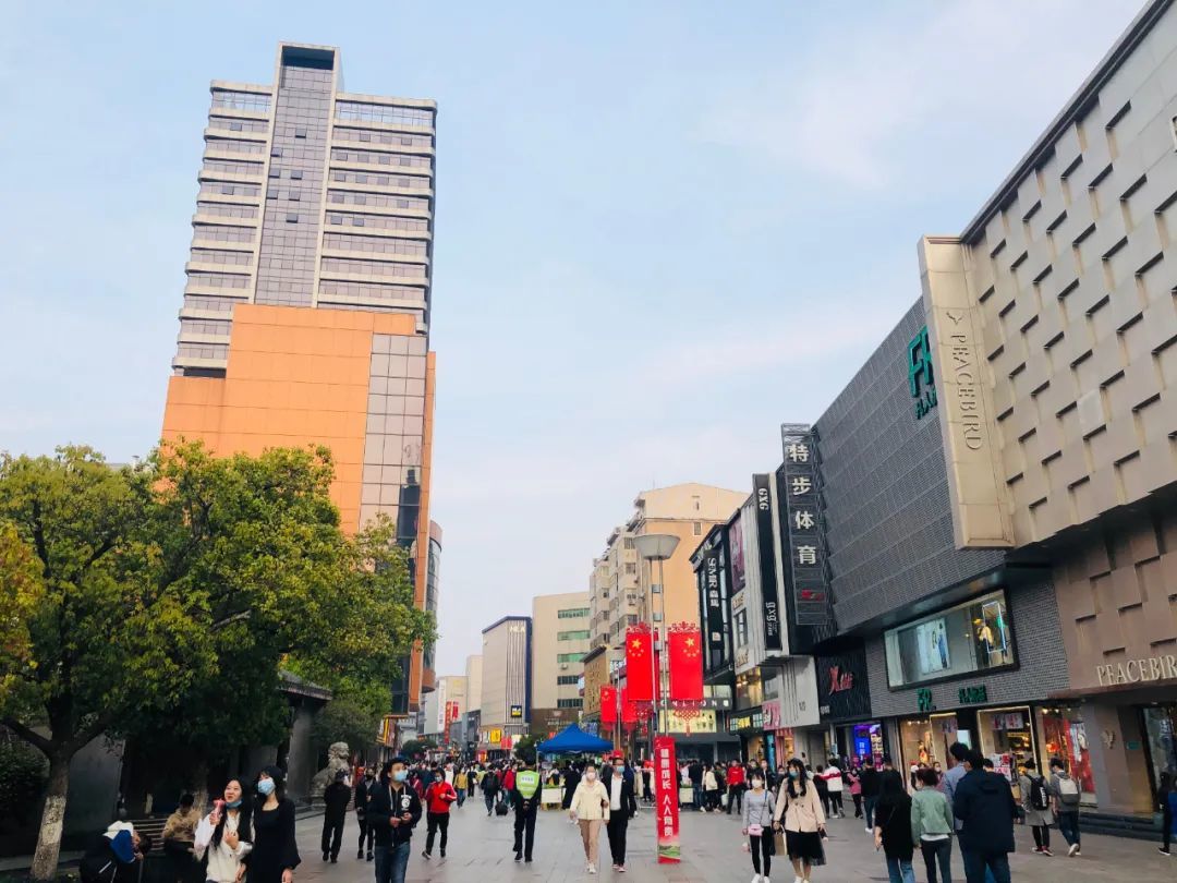 合肥淮河路步行街入口处,合肥淮河路步行街裸眼3d位置